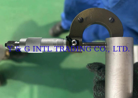Verunreinigungsgrad 1% Pollierter Titanlegierung Rundrohrlänge &lt; 15000 mm Wand 0,1-10 mm
